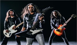 So Sánh Đàn Guitar Điện Ibanez với Fender  - Đàn Nào Tốt Hơn